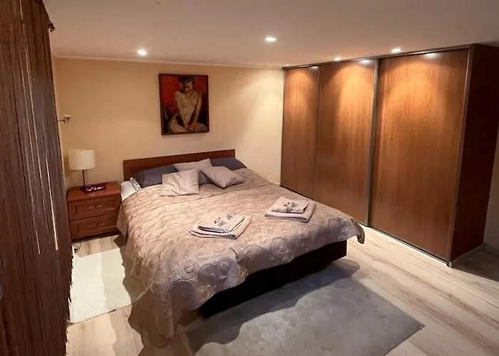 Vakantiehuis Large With Garden, Close To The Krzynia